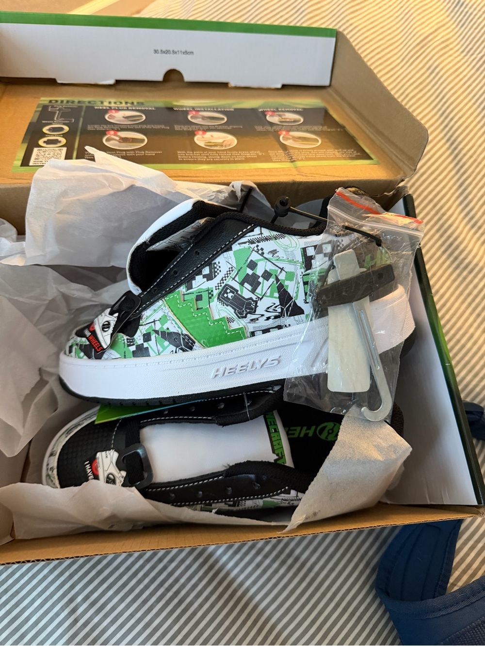 BRAND NEW Heelys Minecraft Low-Top Skate Sneakers. WHEELS NOT INCLUDED